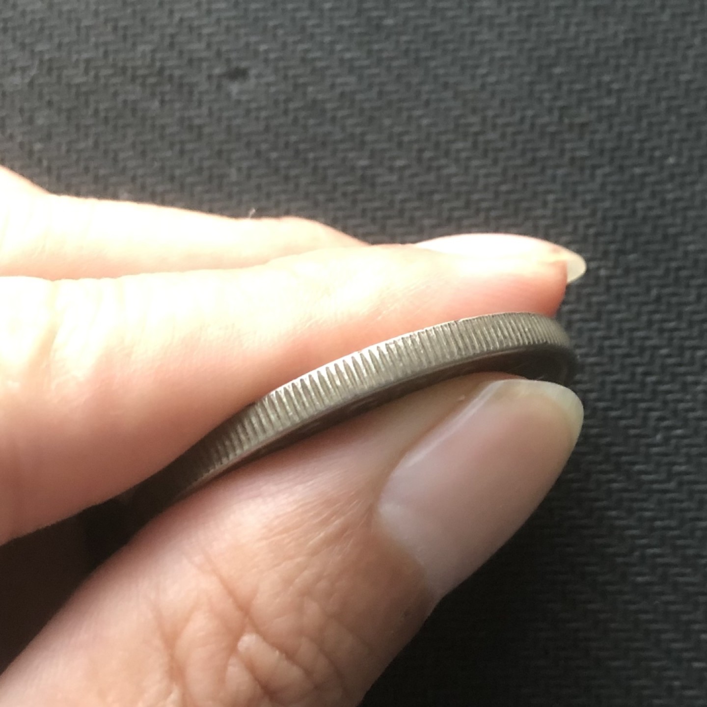 【保诚微拍】【自动拍卖、全场包邮】第19期 $ 硬币专场 $ 英国 乔治六世 1937年 银婚 25周年纪念 克朗 银币（28克 0.5银）UNC品！淡金色包浆！！！克朗型银币，升值品种！！