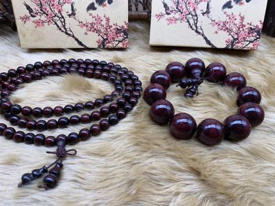 开心收藏拍卖 - 印度老料紫檀满金星手串2条0.8×108 2.0×12高油性高密度光泽一流爆满金星盘玩收藏价值极高