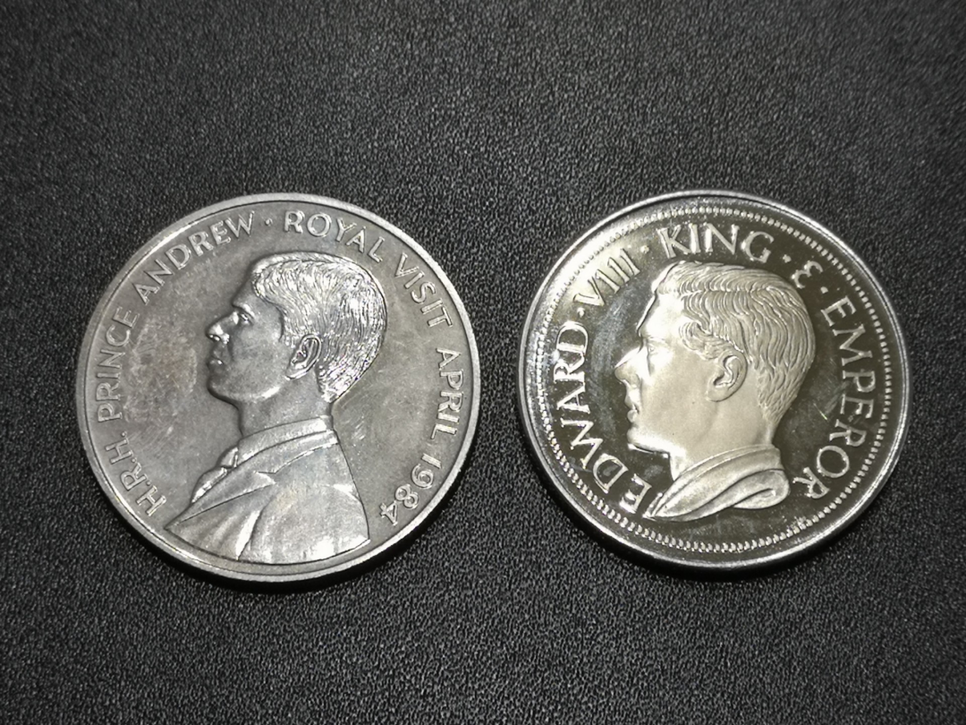 《外钞收藏家》第一百七十一期拍卖（本期97件） 圣赫勒拿岛女王纪念币和香港爱德华纪念币