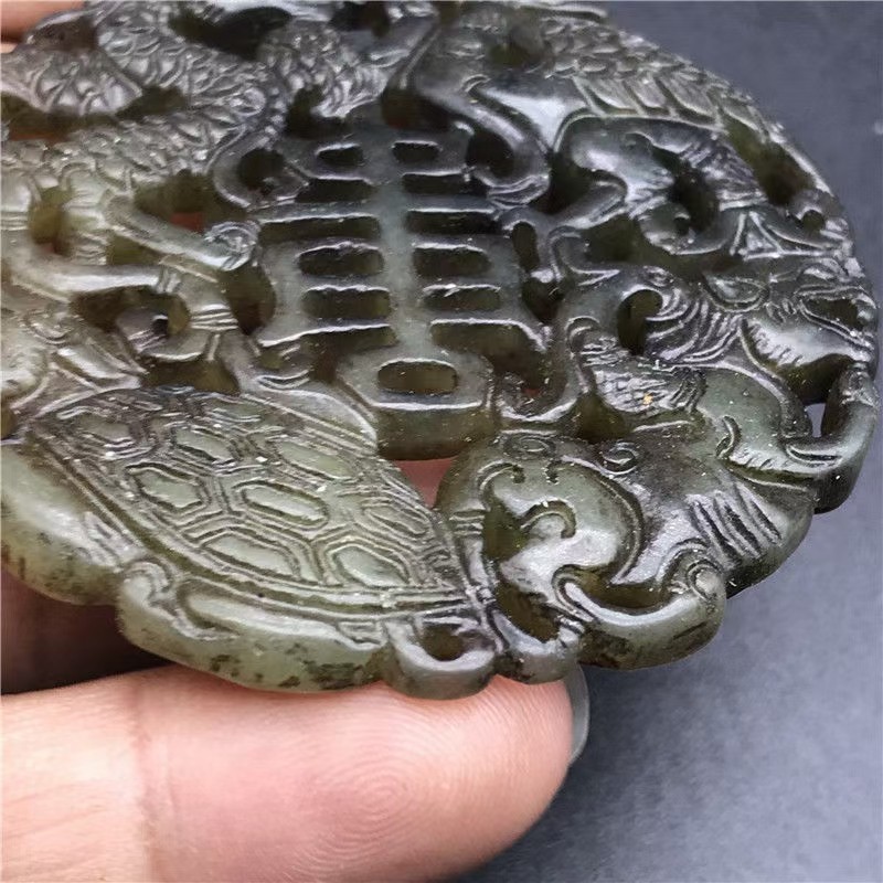 古玉老玉古玩杂项玉器天然岫玉仿古摆件把件精雕战汉明四神兽挂件