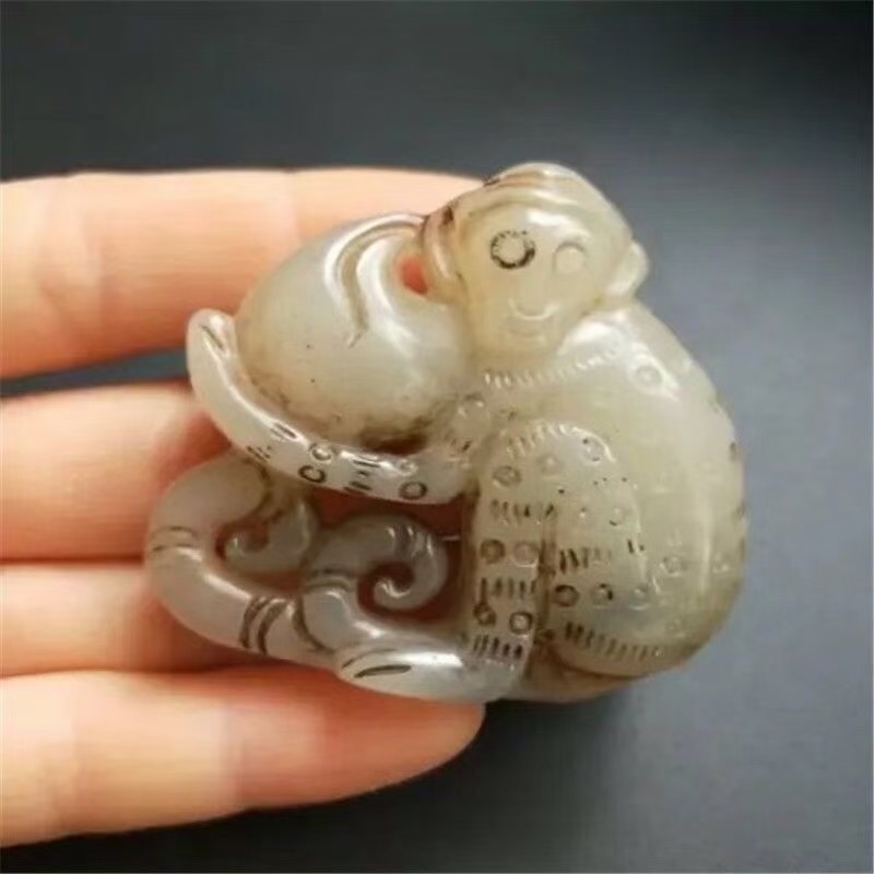 战汉古玩玉器岫玉高古玉把件古董玉壁做旧老物件玉佩挂件吊坠猴子