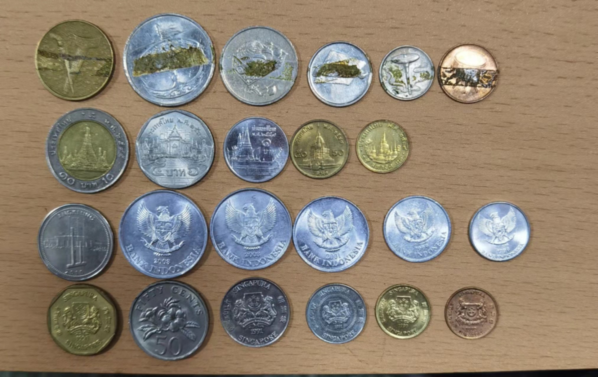 北京马甸外币专卖微拍第七十一期，非贵金属外国纪念币，流通币专场，陆续上新欢迎光临 新，马，泰，印四国四套