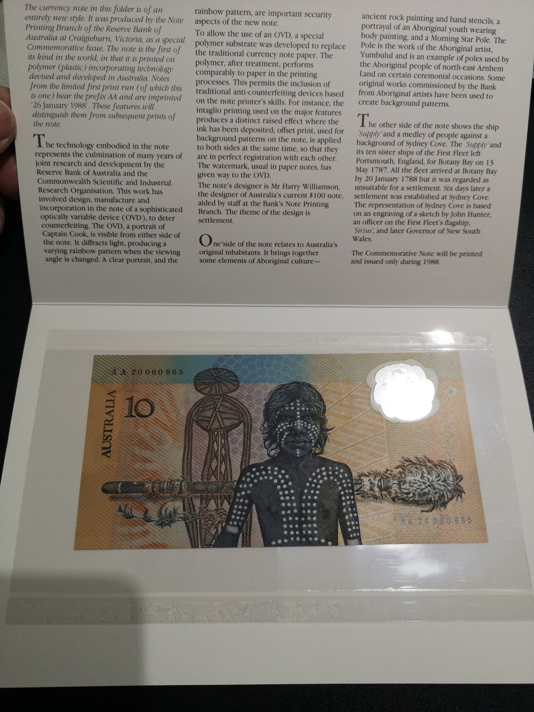 《外钞收藏家》第一百七十一期拍卖（本期97件） 1988年澳大利亚10元 AA冠 无47 全新UNC 带原装册子