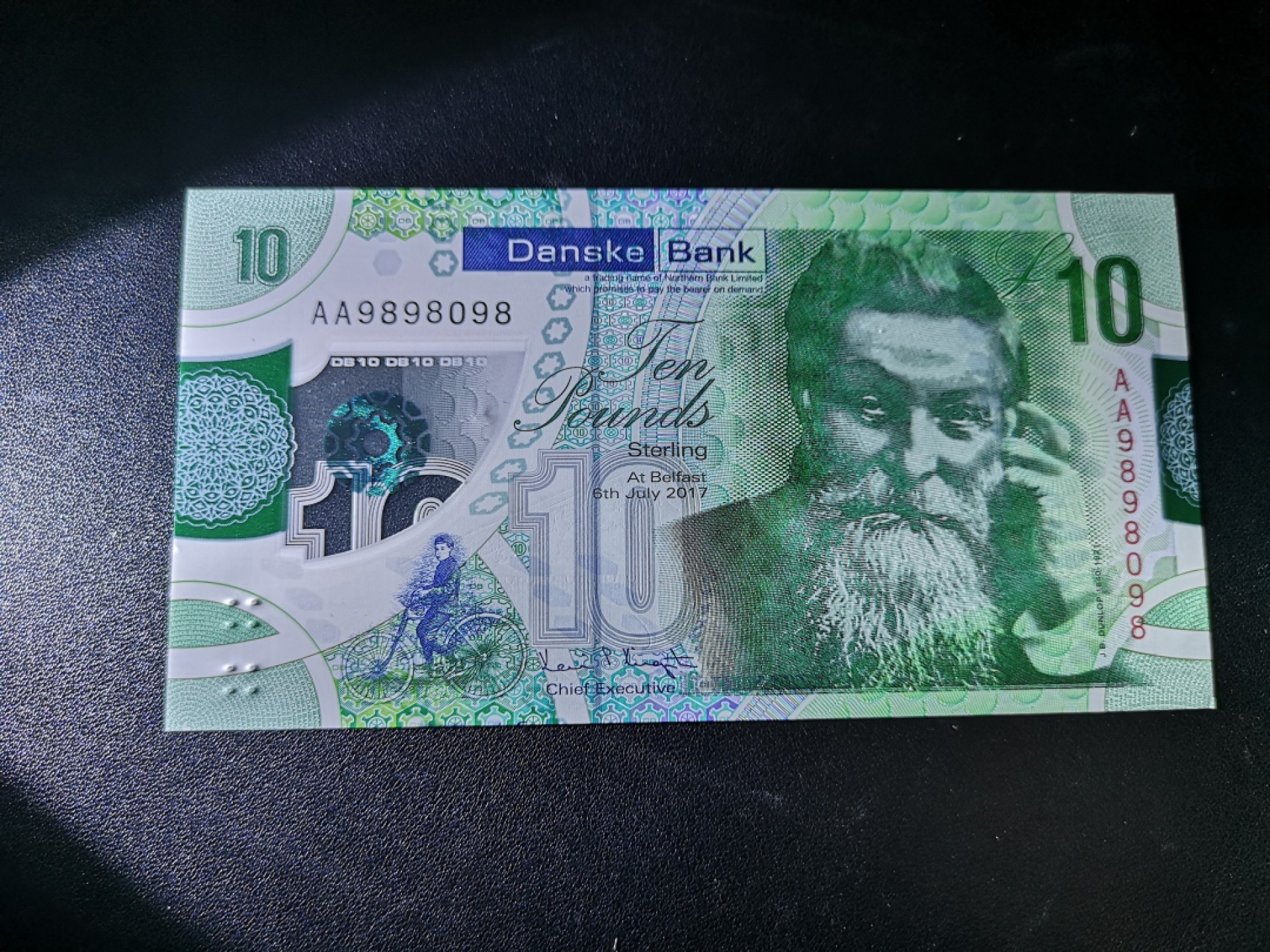 《外钞收藏家》第一百七十一期拍卖（本期97件） 北爱尔兰丹尼克银行10镑 AA冠 数三倒置号无47尾8 全新UNC