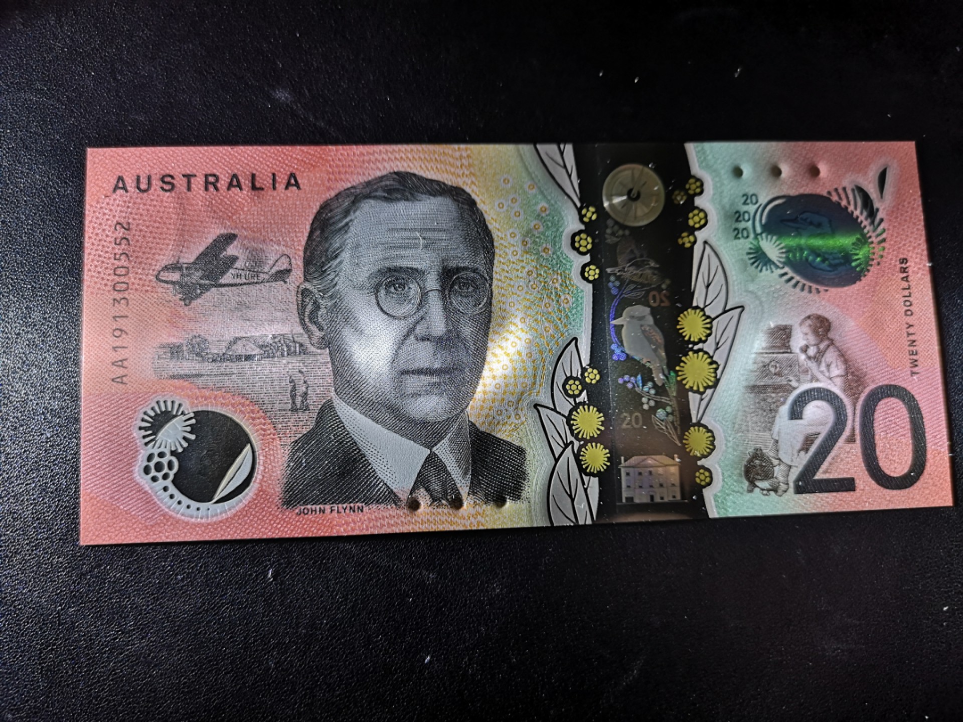 《外钞收藏家》第一百七十一期拍卖（本期97件） 2019年澳大利亚20元 AA冠 无47 全新UNC