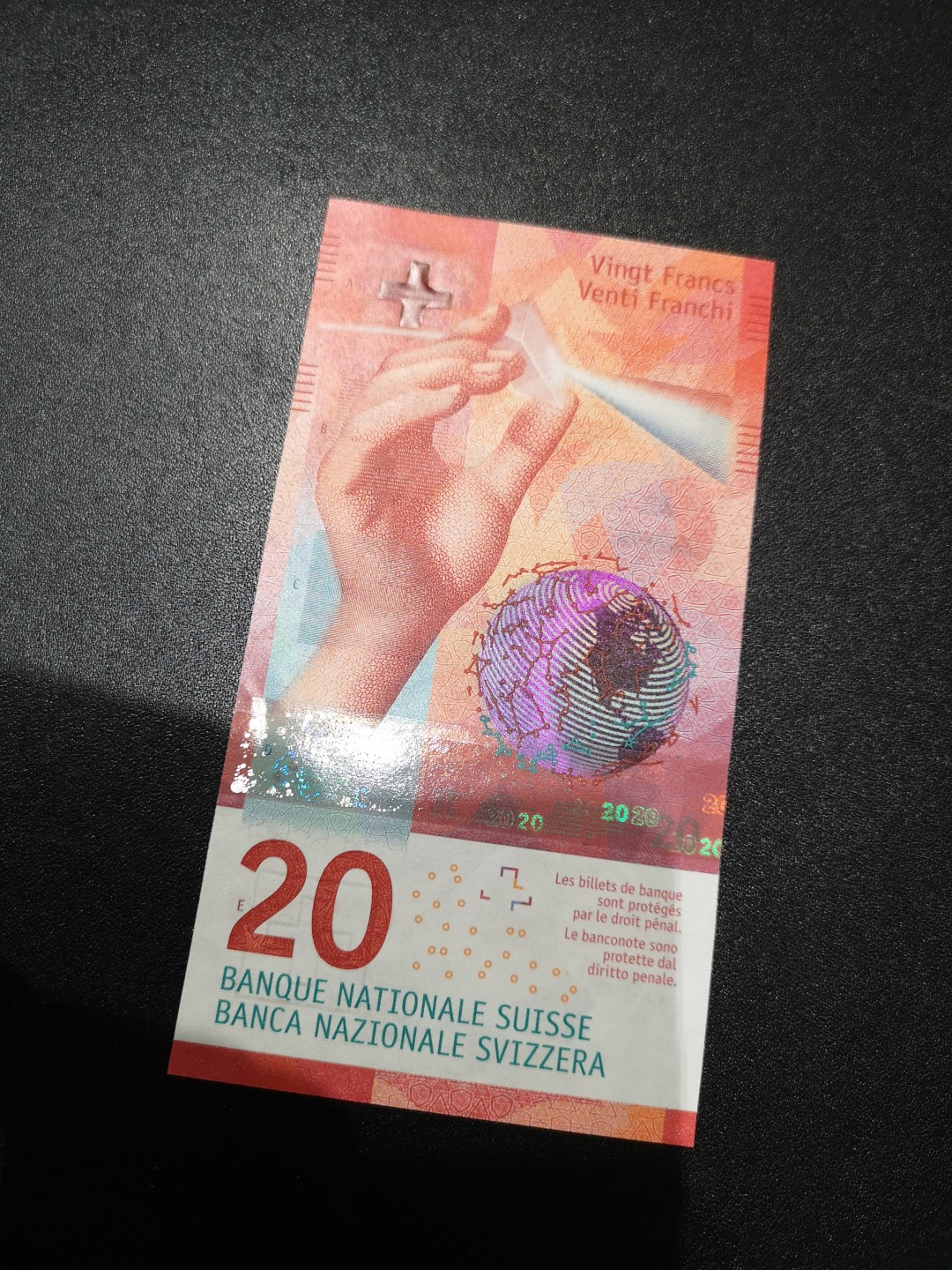 《外钞收藏家》第一百七十一期拍卖（本期97件） 2015年瑞士手版20法郎 A冠 无47尾8 全新UNC