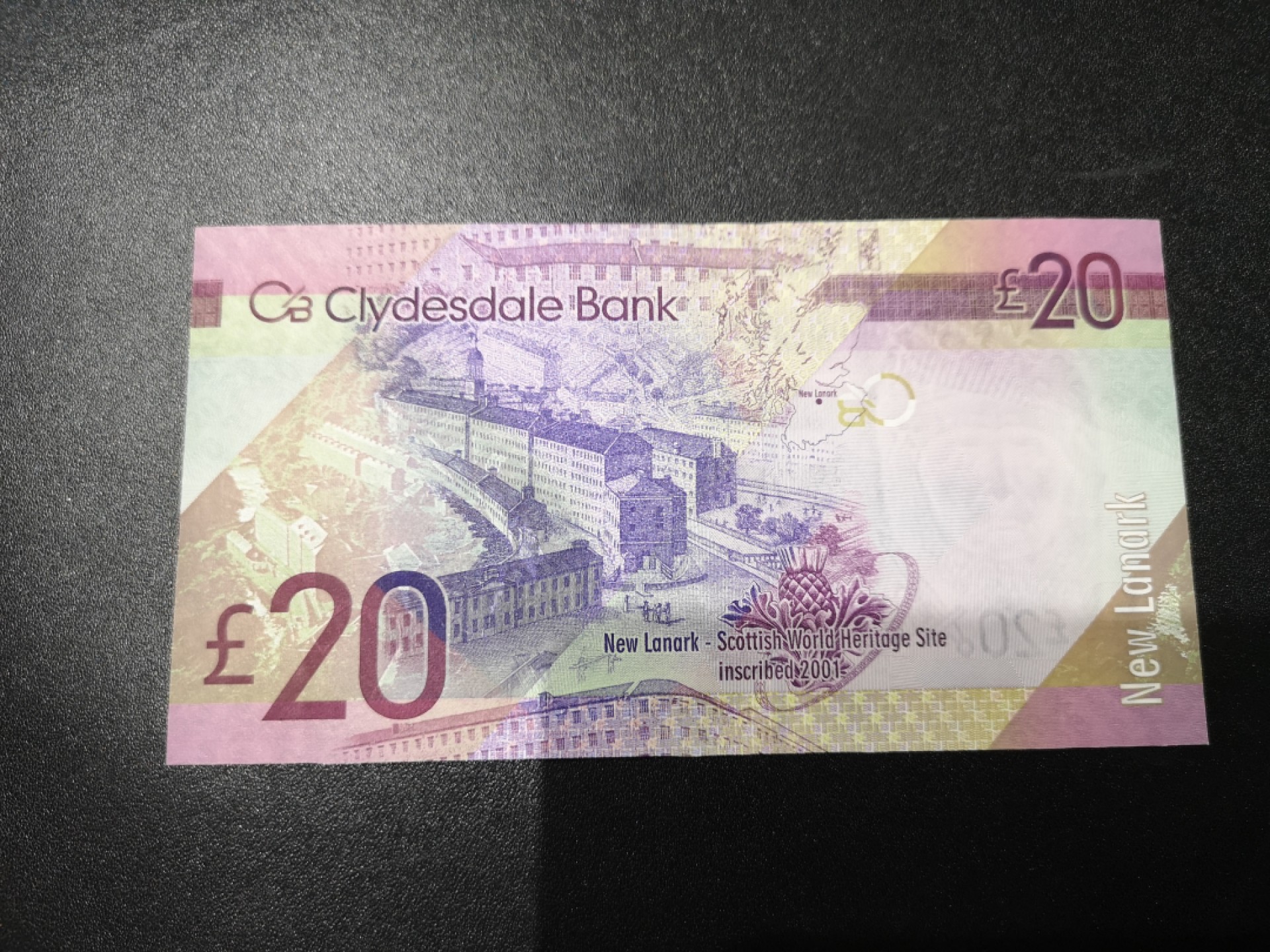 《外钞收藏家》第一百七十一期拍卖（本期97件） 苏格兰克莱斯戴尔银行20镑 09年初版首发冠百位号 全新UNC