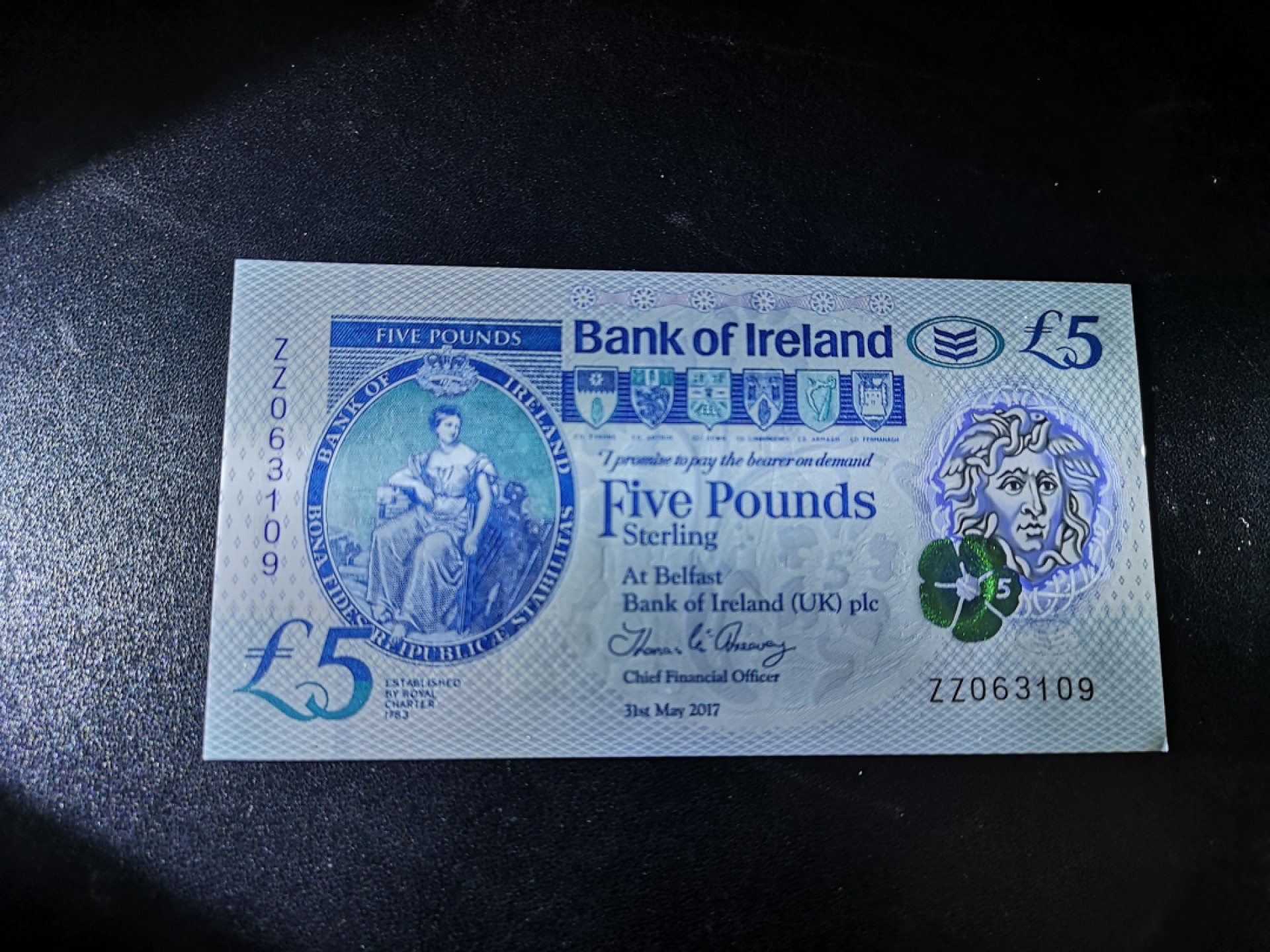 《外钞收藏家》第一百七十一期拍卖（本期97件） 2017年爱尔兰5镑 全新UNC 无47ZZ补号