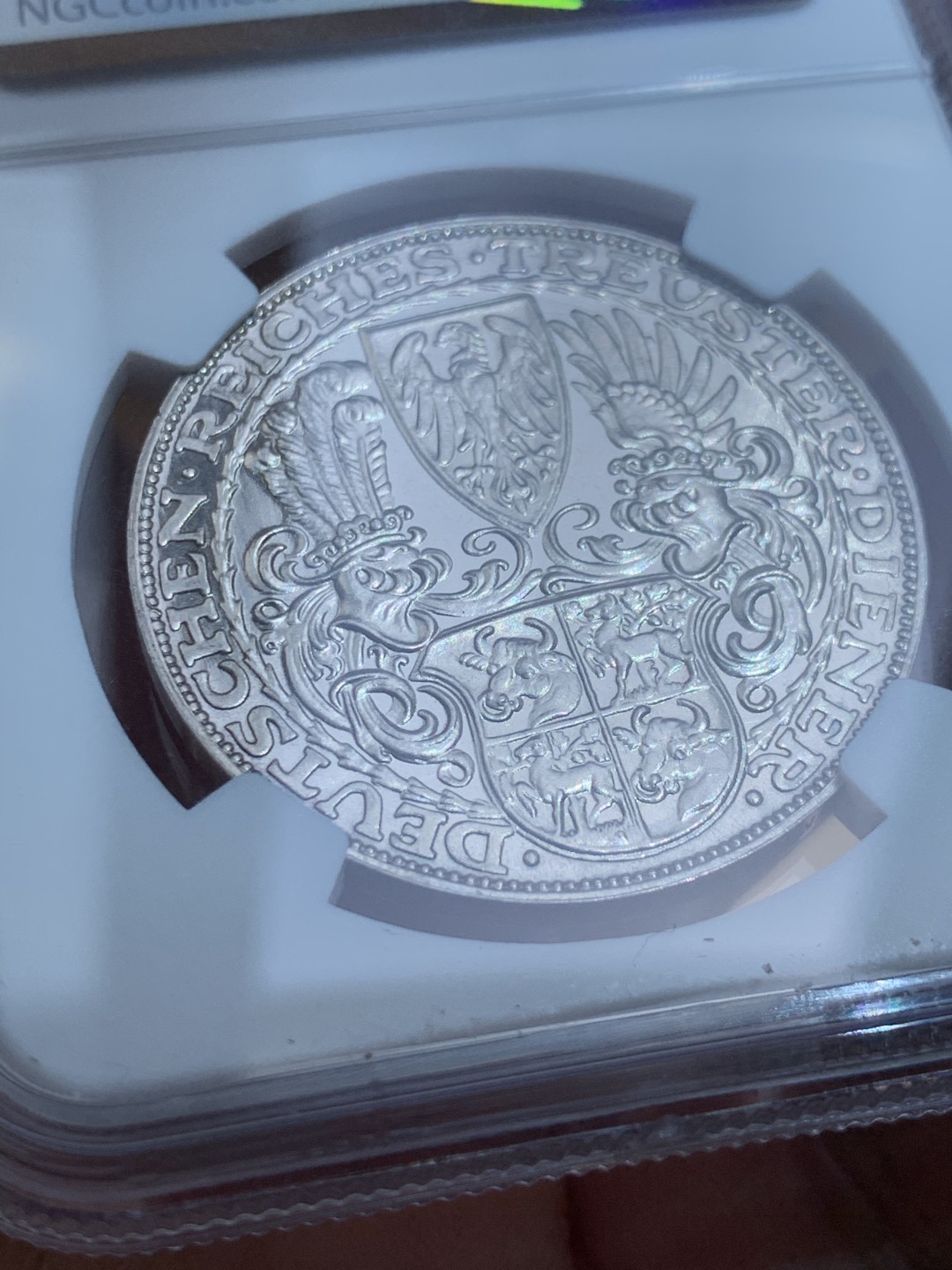 《竞宝斋》第39，40场-本周日，周一2场连拍（全场顺丰包邮） NGC-MS63 德国 1927年 兴登堡80大寿纪念大银章 底板转光 PL 底板