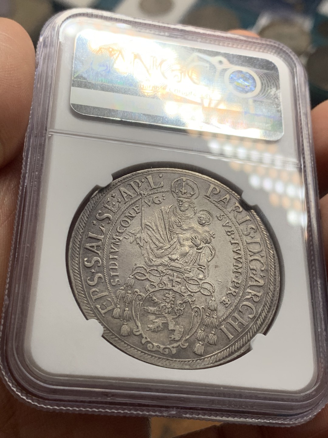 《竞宝斋》第39，40场-本周日，周一2场连拍（全场顺丰包邮） NGC-AU评级 神圣罗马帝国 萨尔茨堡 1624年 泰勒大银币 原味包浆 少见版本 将近400年的沉淀 圣母鼻子都非常清晰