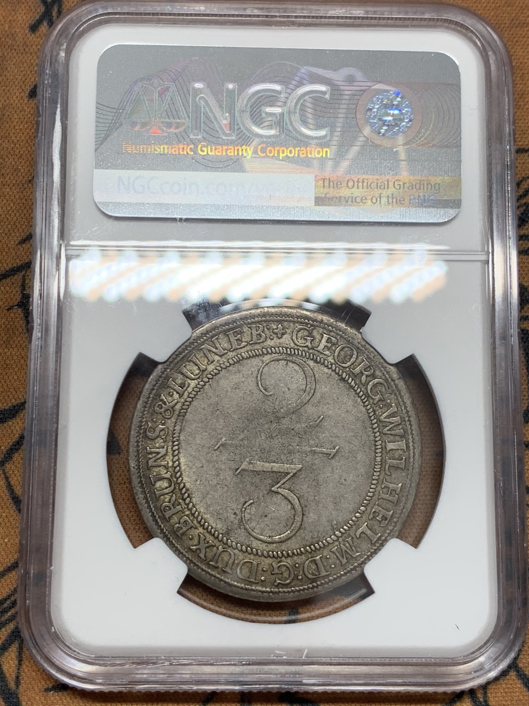 《竞宝斋》第39，40场-本周日，周一2场连拍（全场顺丰包邮） 亚军 NGC-XF40 德国布伦瑞克 1690年 JJJ 宝马 2/3泰勒 银币 老包浆 非常稀少的品种