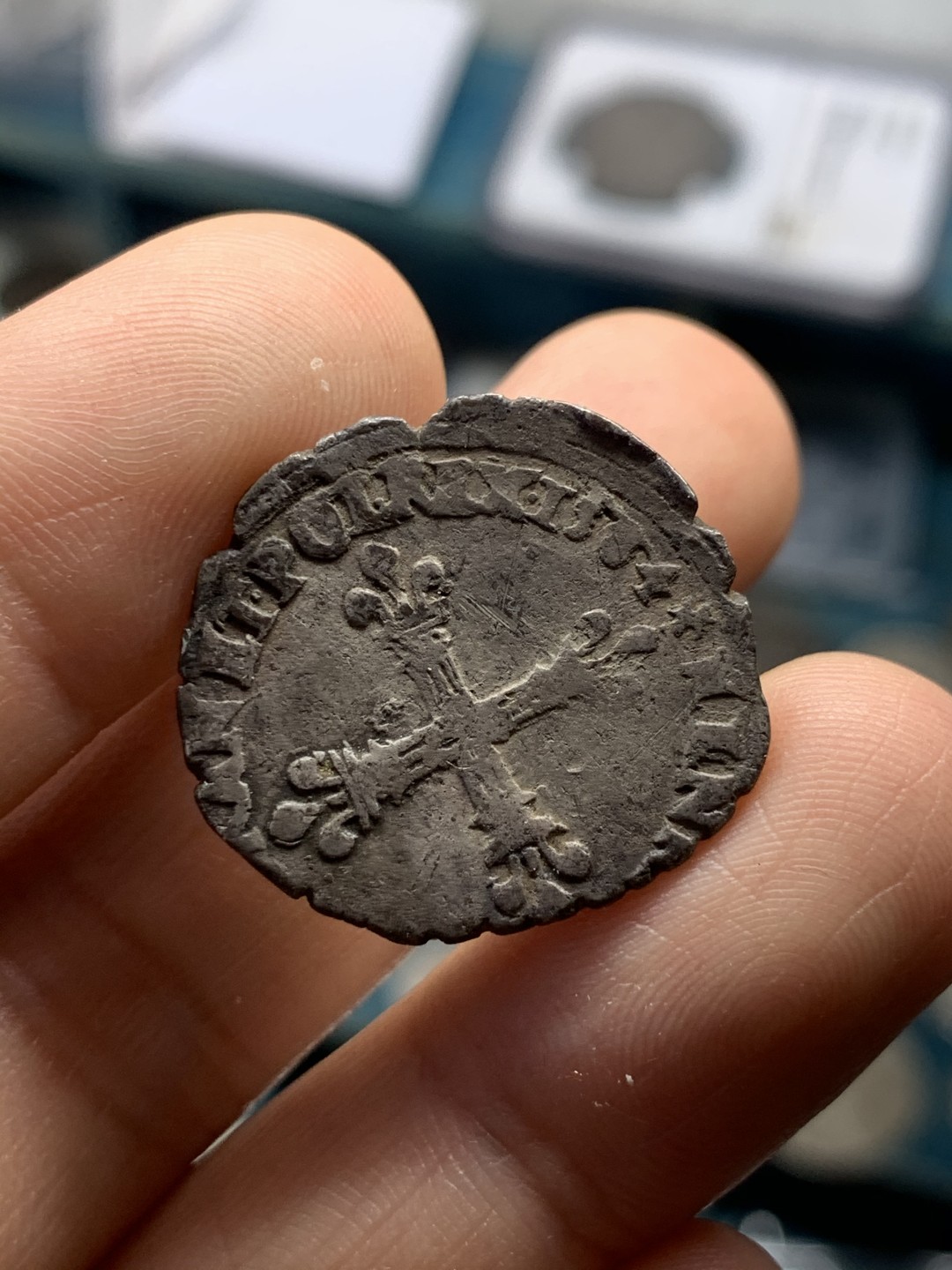 《竞宝斋》第39，40场-本周日，周一2场连拍（全场顺丰包邮） 法国 1584年 瓦卢瓦王朝 亨利三世 1/8埃居 银币 4.4克