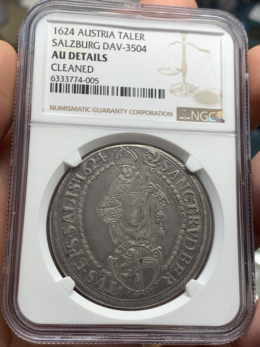 《竞宝斋》第39，40场-本周日，周一2场连拍（全场顺丰包邮） NGC-AU评级 神圣罗马帝国 萨尔茨堡 1624年 泰勒大银币 原味包浆 少见版本 将近400年的沉淀 圣母鼻子都非常清晰
