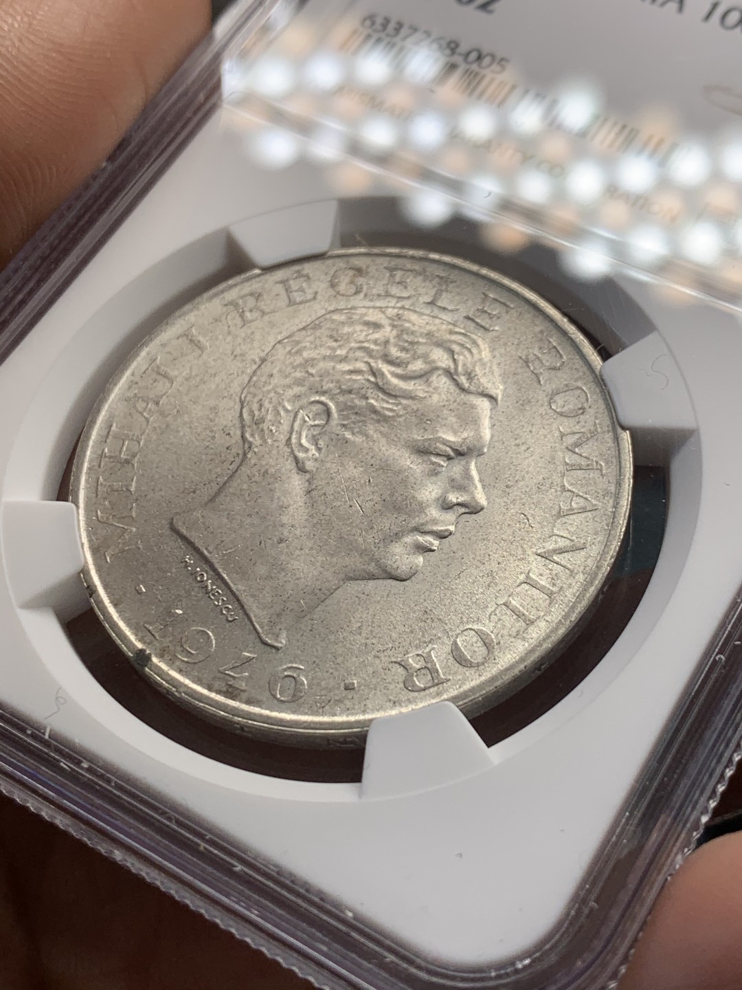 《竞宝斋》第39，40场-本周日，周一2场连拍（全场顺丰包邮） NGC-MS62 罗马尼亚 1946年 100000列伊 转光好品大银币 NGC标签把年份和面值都写错了