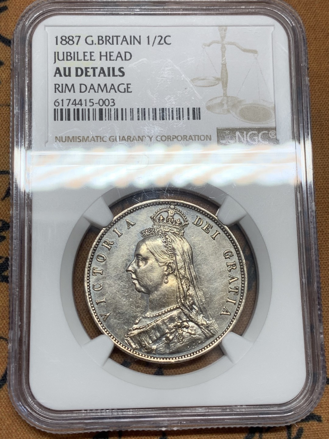 《竞宝斋》第39，40场-本周日，周一2场连拍（全场顺丰包邮） NGC 评级  英国 1887年 罗马体 维多利亚 半克朗银币