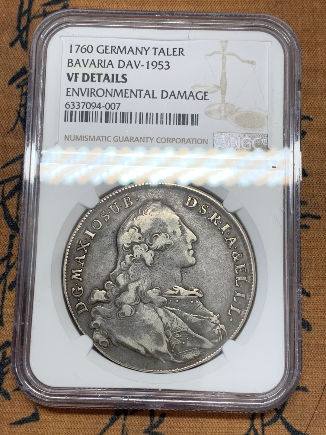 《竞宝斋》第39，40场-本周日，周一2场连拍（全场顺丰包邮） NGC-VF 德国巴伐利亚 1760年 圣母抱婴 大泰勒 黑漆古老包浆，因为包浆太厚没给分 冤….