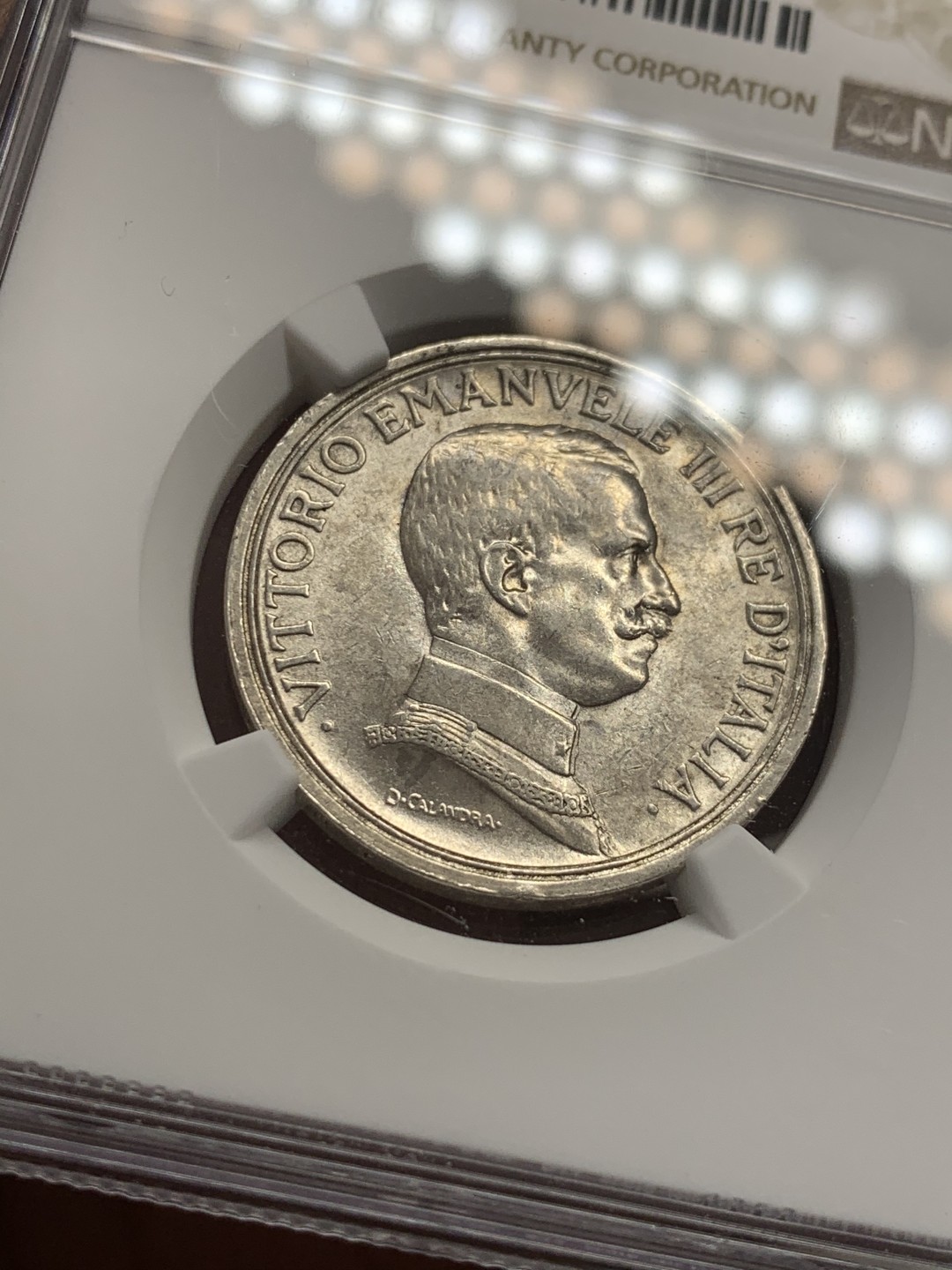 《竞宝斋》第39，40场-本周日，周一2场连拍（全场顺丰包邮） NGC AU58 好品 意大利 1914年 2里拉 马车 银币