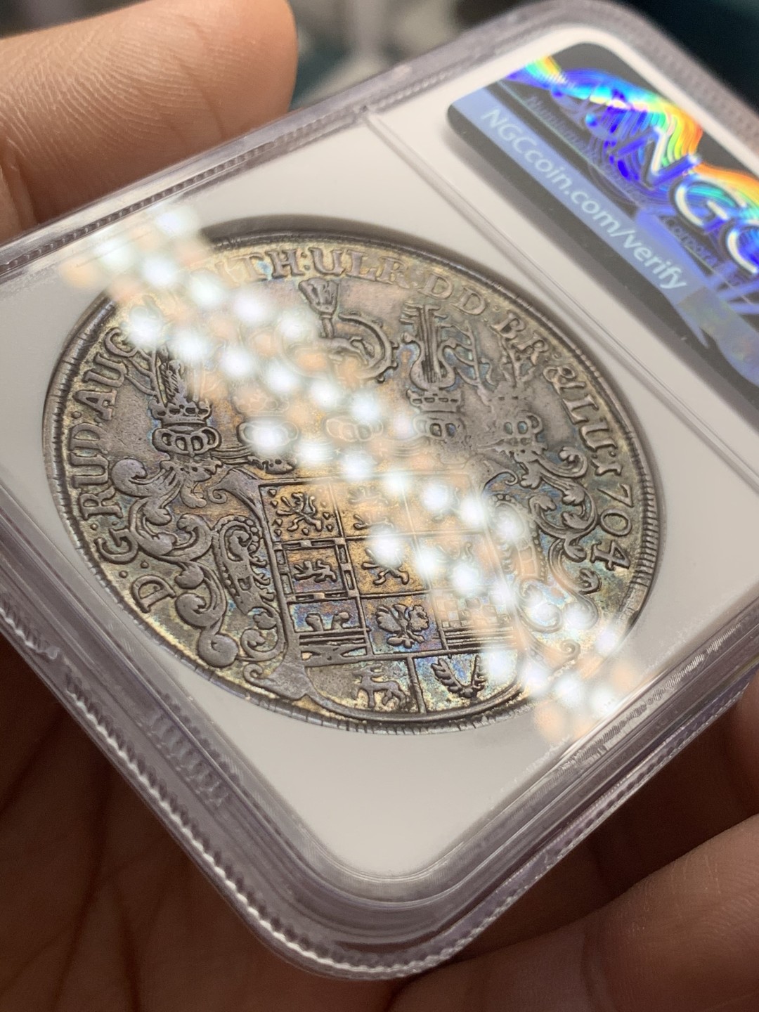 《竞宝斋》第39，40场-本周日，周一2场连拍（全场顺丰包邮） 亚军 NGC-AU55 德国布伦瑞克 1704年 野人大泰勒 大银币 大热品种 价格也在飞涨 这样的品相可遇不可求