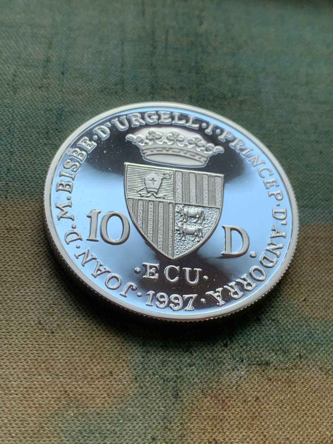 《竞宝斋》第39，40场-本周日，周一2场连拍（全场顺丰包邮） 2枚盒装 共62.94克   PROOF安道尔大银币音乐家 巴赫和维瓦尔第 1997年 10D纪念银币 一对