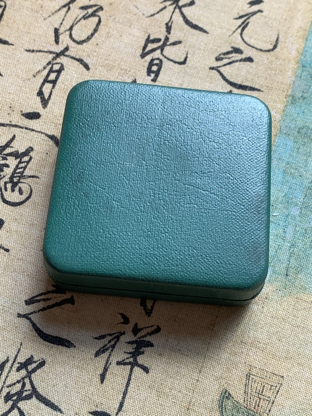 《竞宝斋》第39，40场-本周日，周一2场连拍（全场顺丰包邮） 19克 925银 2500枚发行量 圣赫勒那阿森松1984年1镑 军舰鸟 加厚银币 盒装完美超级厚