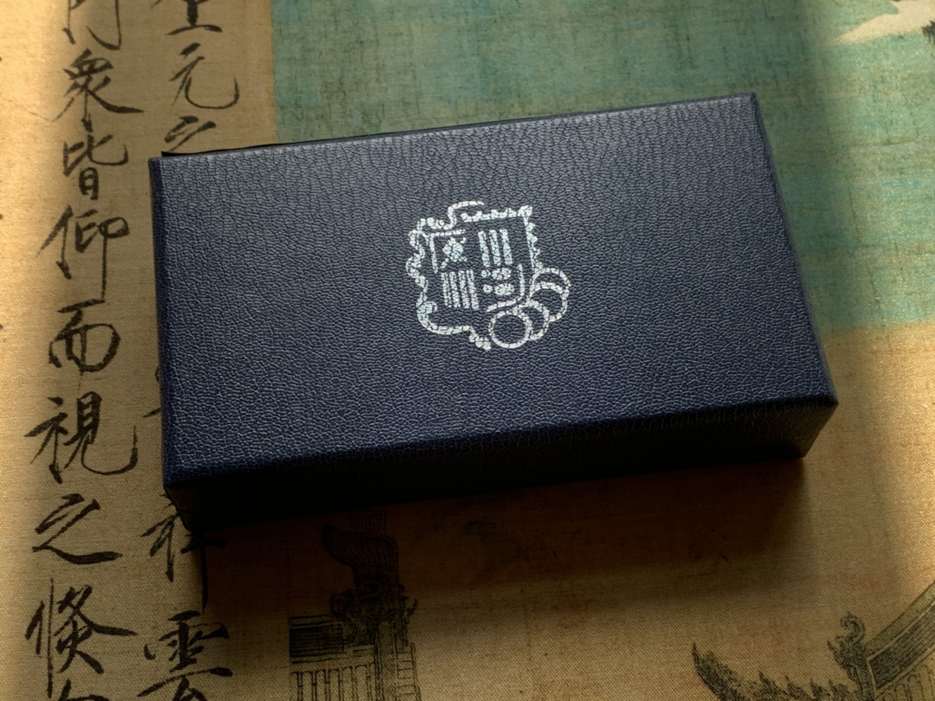 《竞宝斋》第39，40场-本周日，周一2场连拍（全场顺丰包邮） 2枚盒装 共62.94克   PROOF安道尔大银币音乐家 巴赫和维瓦尔第 1997年 10D纪念银币 一对