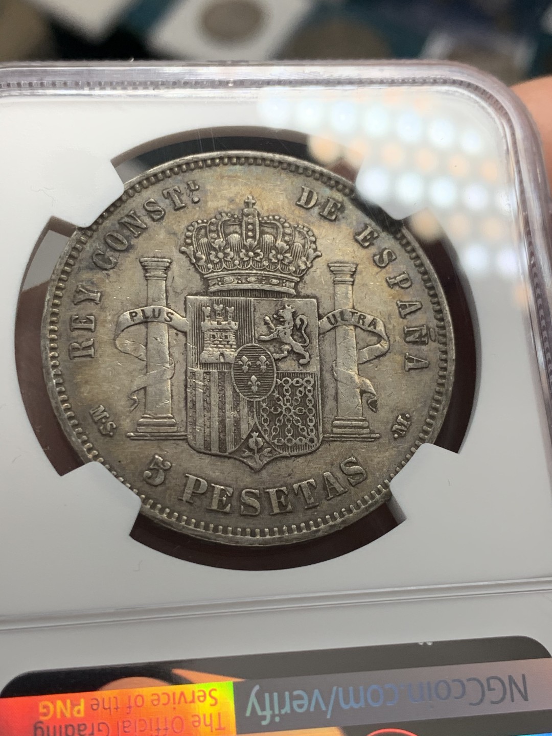 《竞宝斋》第39，40场-本周日，周一2场连拍（全场顺丰包邮） NGC-XF45 西班牙 1885年 阿方索十二世 5比塞塔双柱 大银币 胡子清晰细节一流 老包浆 低评