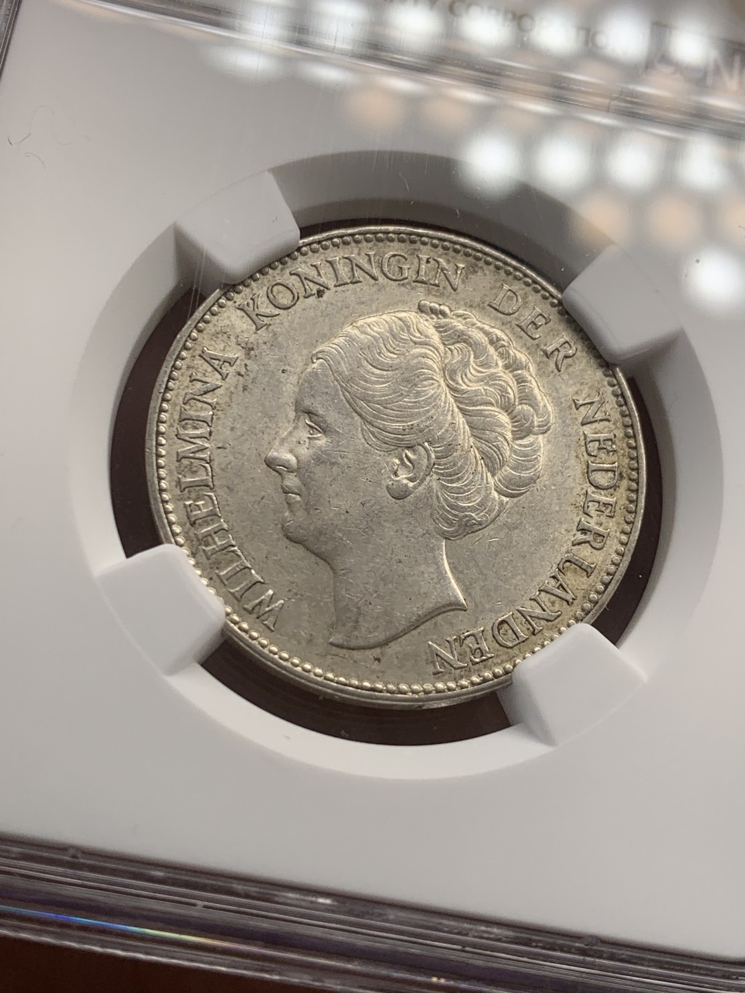 《竞宝斋》第39，40场-本周日，周一2场连拍（全场顺丰包邮） NGC 评级 荷兰1940年 威廉明娜 1G 银币 底光状态