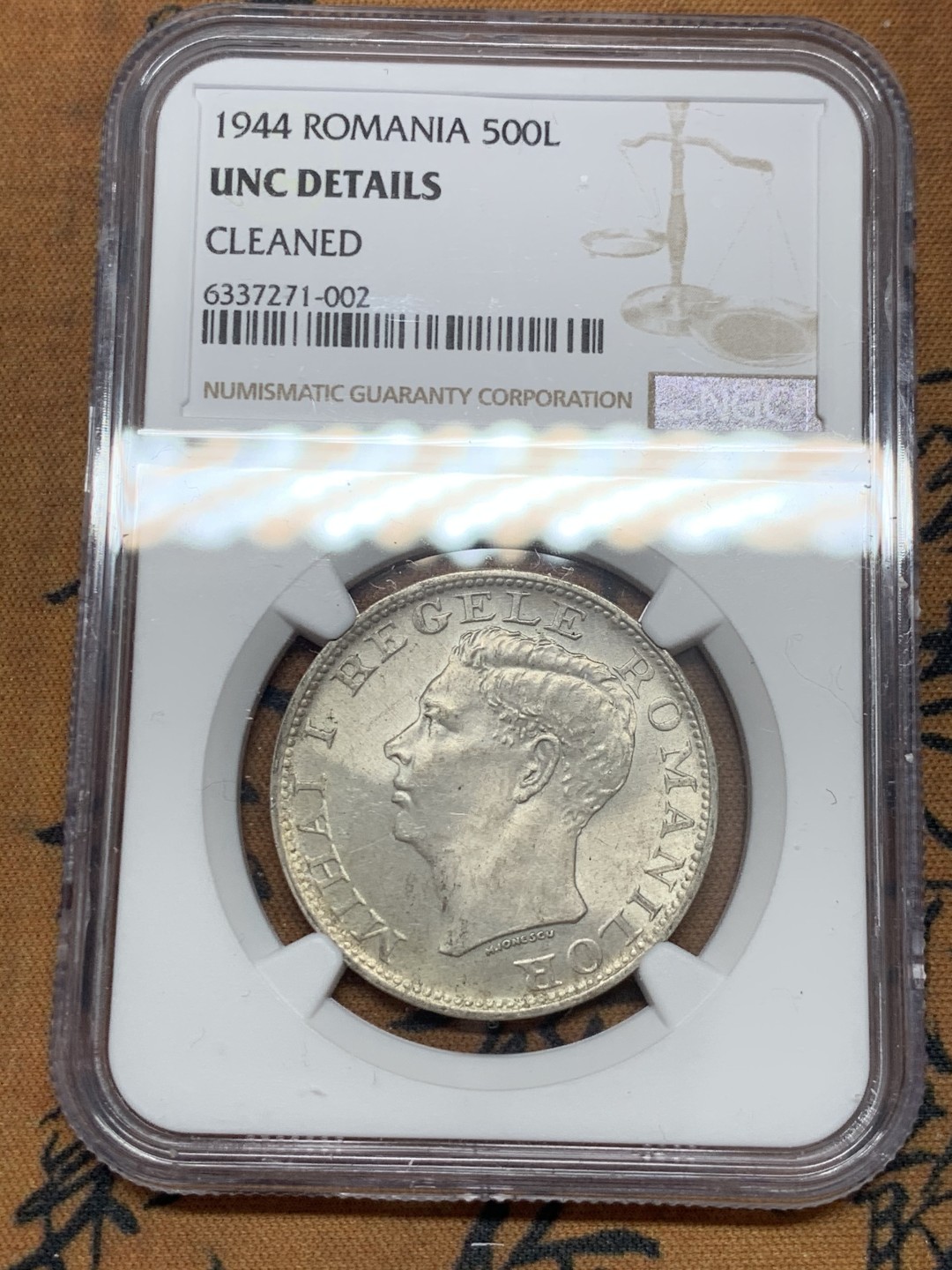 《竞宝斋》第39，40场-本周日，周一2场连拍（全场顺丰包邮） NGC-UNC 罗马尼亚 1944年 500列伊 原光银币 很漂亮的粉光 看不出哪里洗了