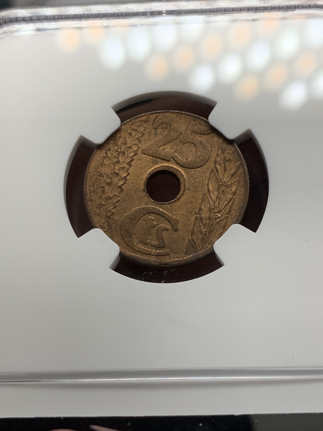 《竞宝斋》第39，40场-本周日，周一2场连拍（全场顺丰包邮） NGC MS63 西班牙 内战币 1938年 25分 铜币 非常难得品种