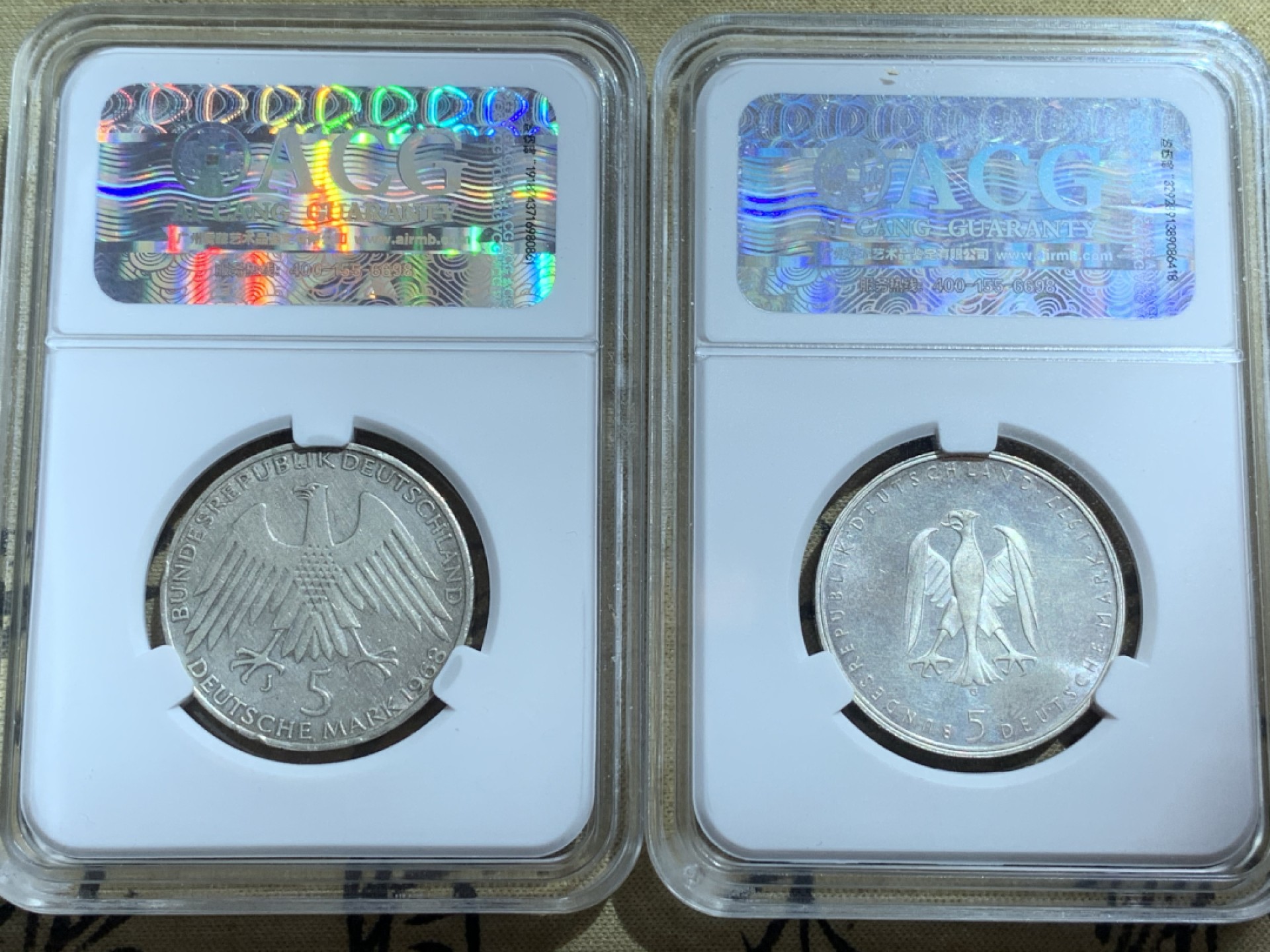 《竞宝斋》第39，40场-本周日，周一2场连拍（全场顺丰包邮） （德国 5马克银币一对）1968年克弗里德里希5马银币一枚，1977年克莱斯特纪念5马克银币一枚