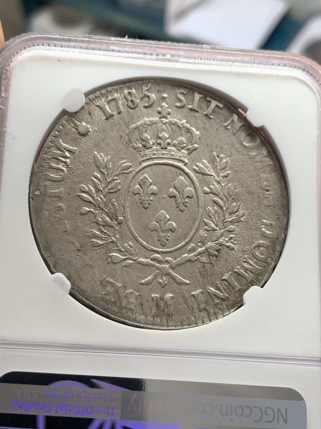 《竞宝斋》第39，40场-本周日，周一2场连拍（全场顺丰包邮） NGC-AU53 法国 1785-M年 路易十六 老ECU 大银币 原光好品 机铸纹非常清晰 难得