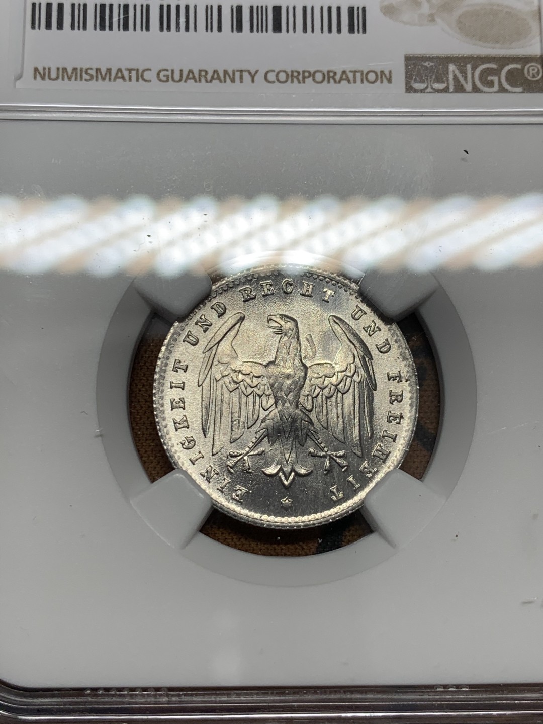 《竞宝斋》第39，40场-本周日，周一2场连拍（全场顺丰包邮） 德国，1923年，200马克（铝币）,NGC-MS65。