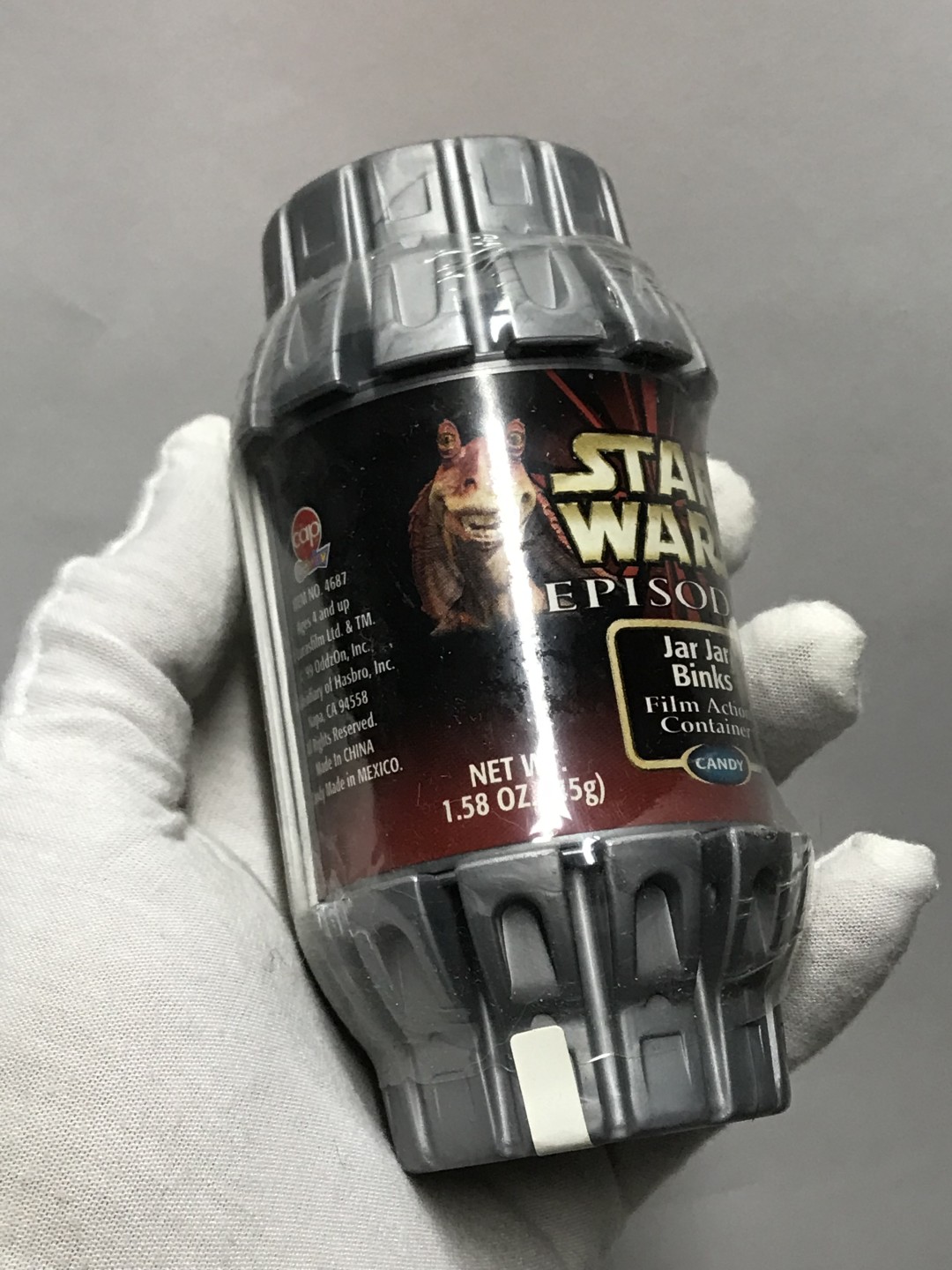 零元拍：1999年孩之宝原版星球大战食玩，就剩七盒了，其中一盒拆过。防潮剂都还在，原包装盒，喜欢收藏老物件的朋友不要错过哦，基本市面上见不到的玩意儿了。