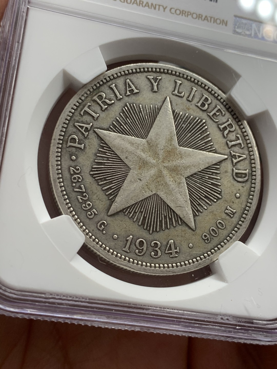 《竞宝斋》第39，40场-本周日，周一2场连拍（全场顺丰包邮） NGC-AU50 古巴 1934年 大五星 1比索 大银币 原味老包浆 非常舒服