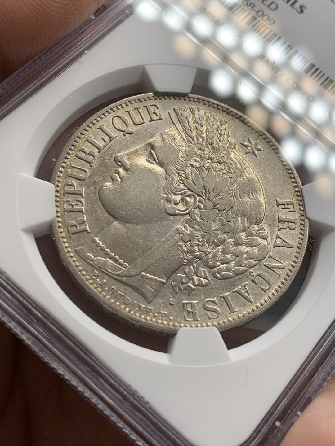 《竞宝斋》第39，40场-本周日，周一2场连拍（全场顺丰包邮） NGC-AU 法国 1849年 谷物女神 5法郎 大银币 背面金彩 非常漂亮 可惜说有洗没给分