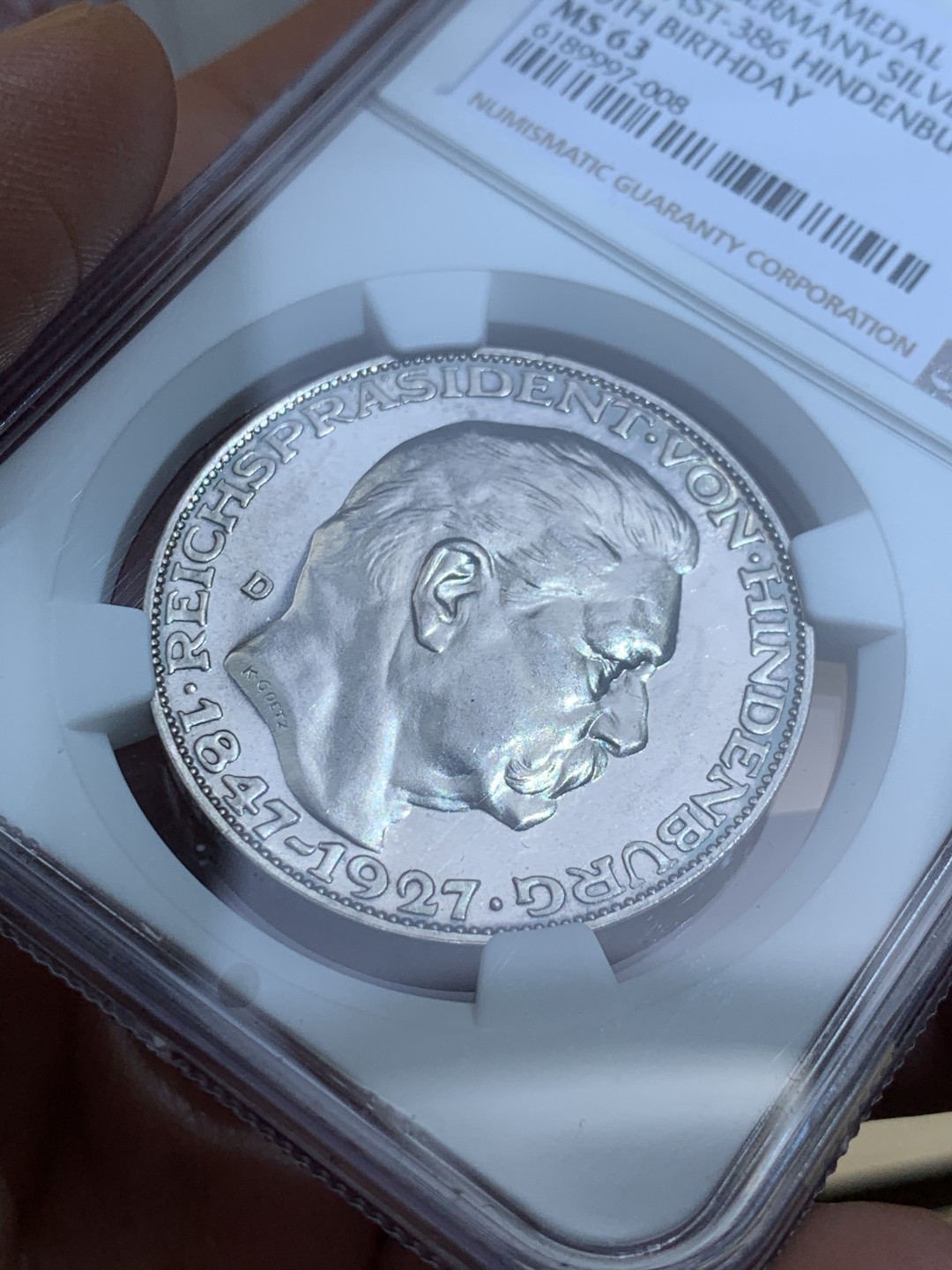 《竞宝斋》第39，40场-本周日，周一2场连拍（全场顺丰包邮） NGC-MS63 德国 1927年 兴登堡80大寿纪念大银章 底板转光 PL 底板