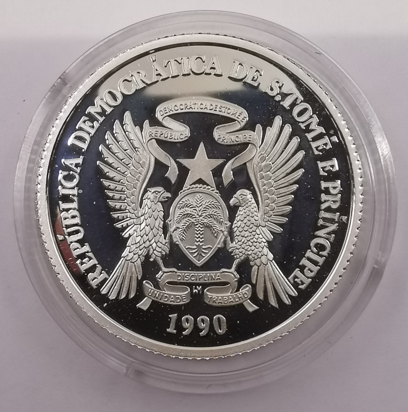乐游外币首场自动拍卖—各国动物及世界杯足球币 1990圣多美普林西比1000精制银币世界币足球赛