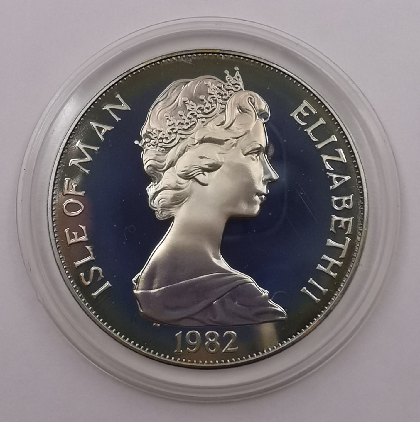 乐游外币首场自动拍卖—各国动物及世界杯足球币 1982马恩岛1克朗精制银币世界币足球赛轻微雾化