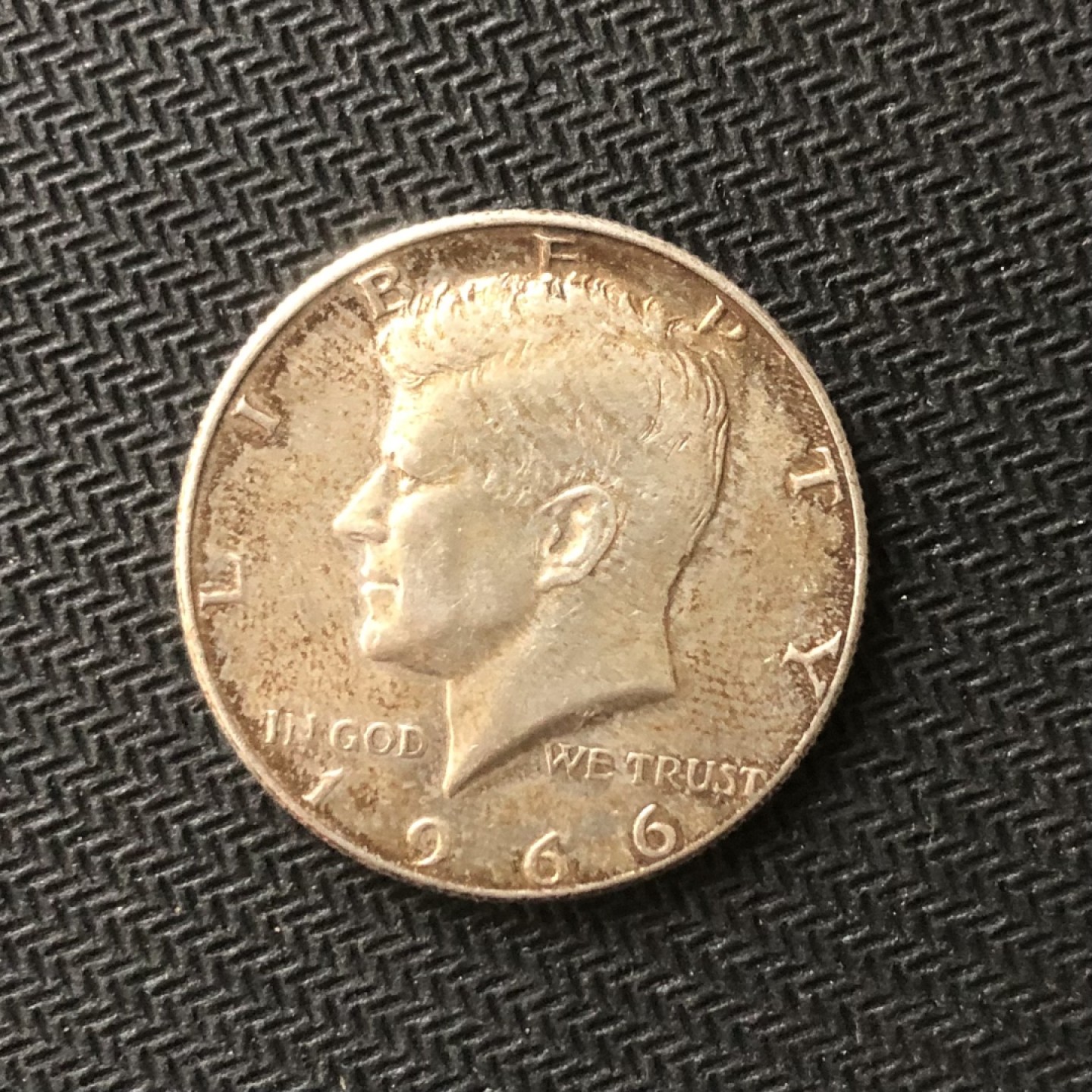 【保诚微拍】【全场包邮】第22期 $ 银币专场 $ Silver Coins  美国 1966年 肯尼迪总统 半美元的银币 (13克，0.4银)