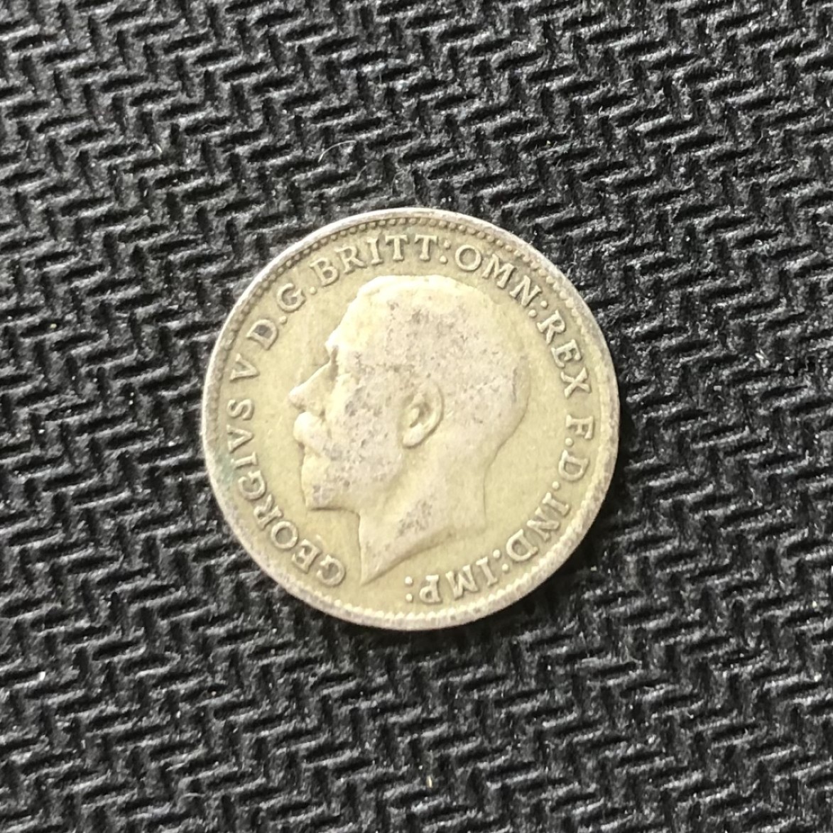 【保诚微拍】【全场包邮】第22期 $ 银币专场 $ Silver Coins  英国 乔治五世 1920年 数字 “3”三便士 银币（1.4克 0.5银）好品！