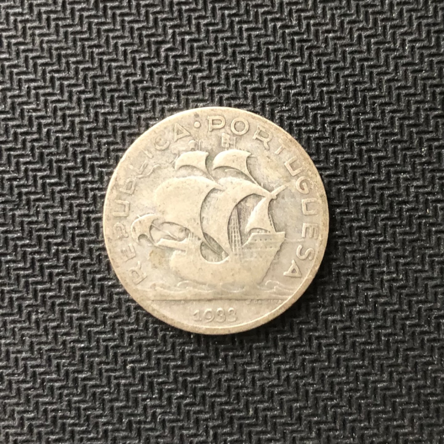 【保诚微拍】【全场包邮】第22期 $ 银币专场 $ Silver Coins  葡萄牙 1933年 海盗船 5埃斯库多 硬币 银币（6.7克，0.65银，28.4mm）