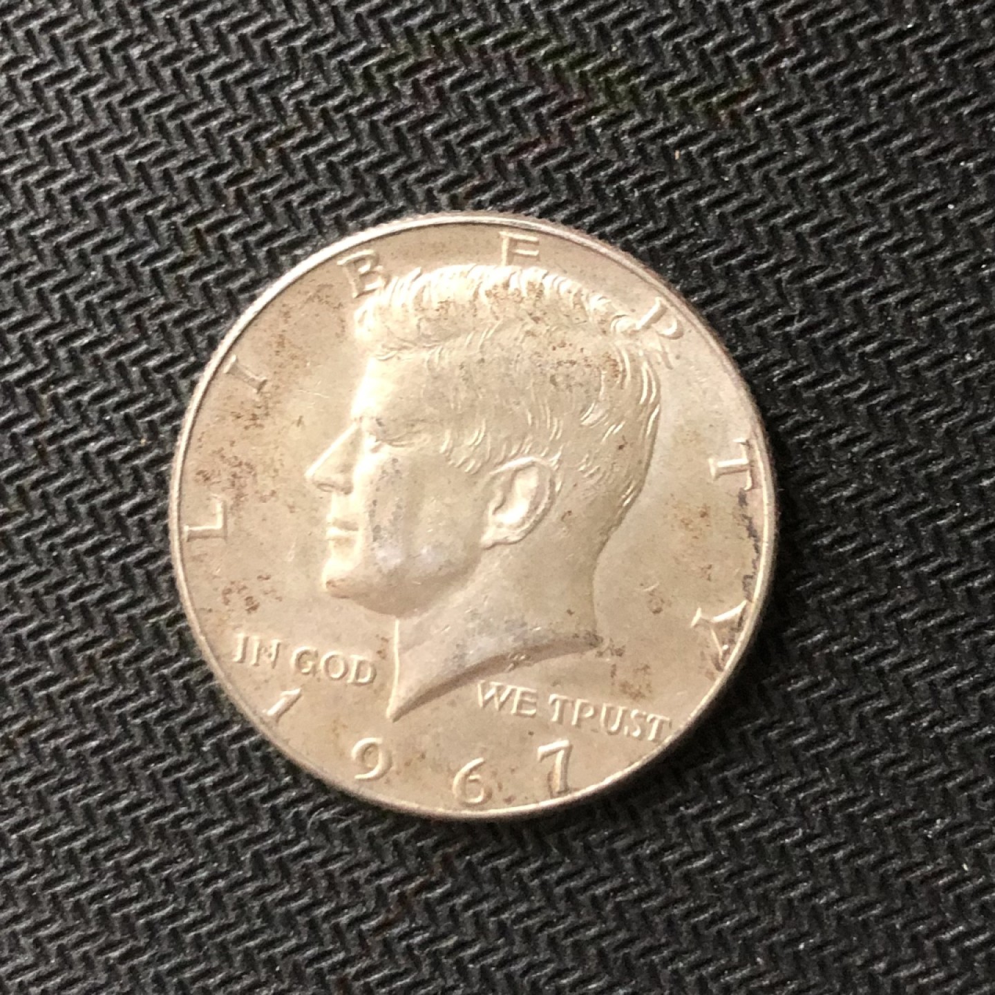 【保诚微拍】【全场包邮】第22期 $ 银币专场 $ Silver Coins  ？美国 1967年 肯尼迪总统 半美元的银币 (13克，0.4银)