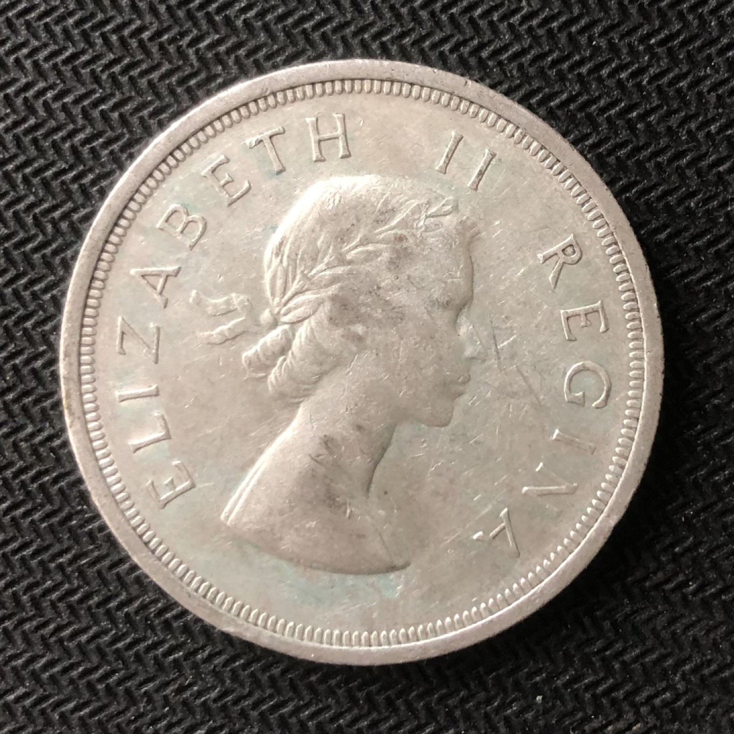 【保诚微拍】【全场包邮】第22期 $ 银币专场 $ Silver Coins  英属南非 伊丽莎白二世 1957年 羚羊 5先令 克朗型 大银币 （28.28克，0.5银）XF好品！！！