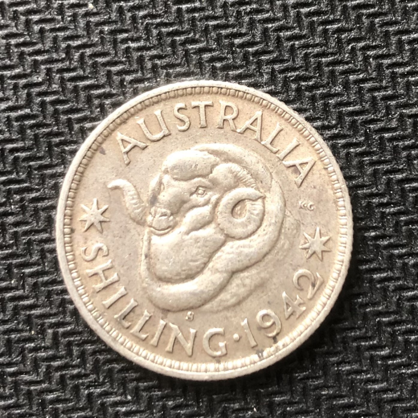 【保诚微拍】【全场包邮】第22期 $ 银币专场 $ Silver Coins  澳大利亚 乔治六世 1942年  绵羊 1先令 银币 （ 5.65克 0.925银，24mm）