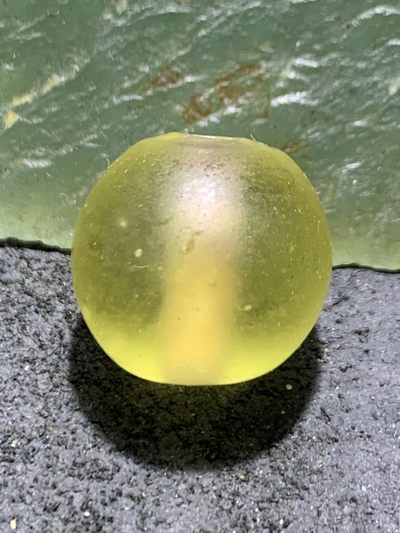 建国前后库存亚光仿黄水晶琉璃苹果珠一颗， - 建国前后库存亚光仿黄水晶琉璃苹果珠一颗，