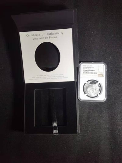 刘世昌艺术品销售中心～虎踞龙蟠*金杨在线联拍群第308期  - 安道尔2010年“棕熊”5第纳尔精制纪念银币（NGC PF69UC 串号：6175563-002）1枚，原盒证。此币荣获当年世界硬币大奖赛～“最佳克朗币”奖。
