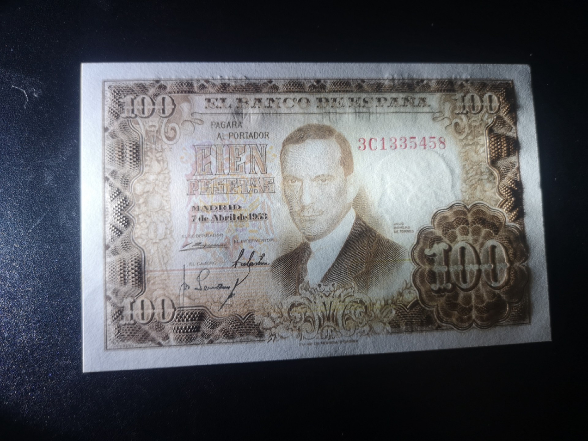 《外钞收藏家》第一百七十二期拍卖 1953年西班牙100比塞塔 近全新 背面有两处脏了