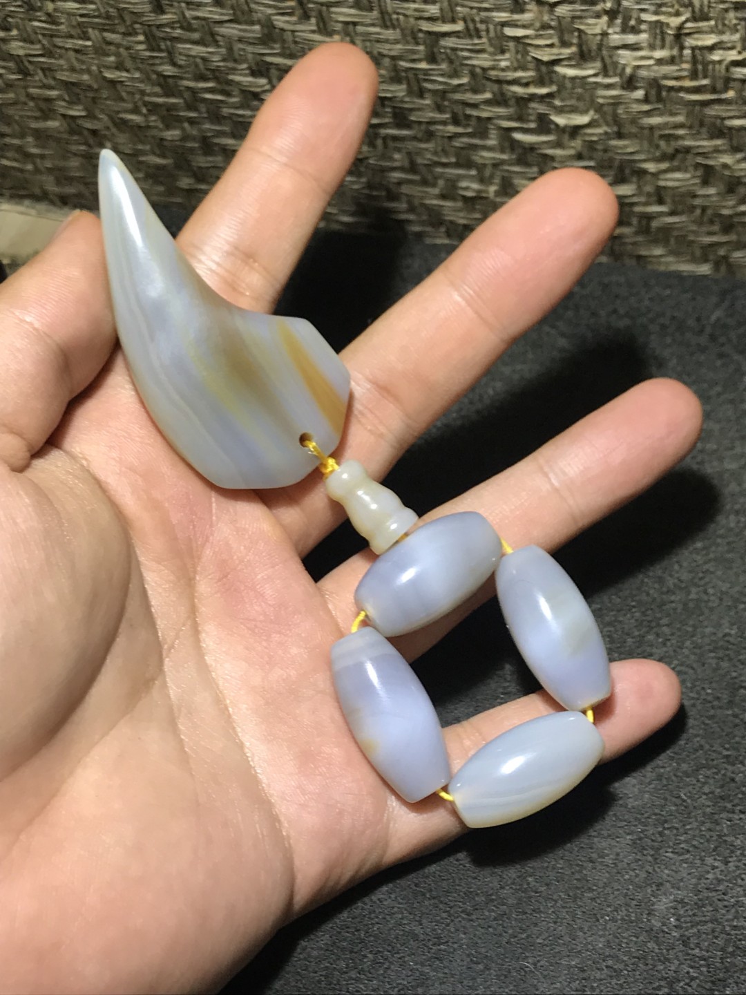 天然高玉化精美同料巴西玛瑙配饰一套，