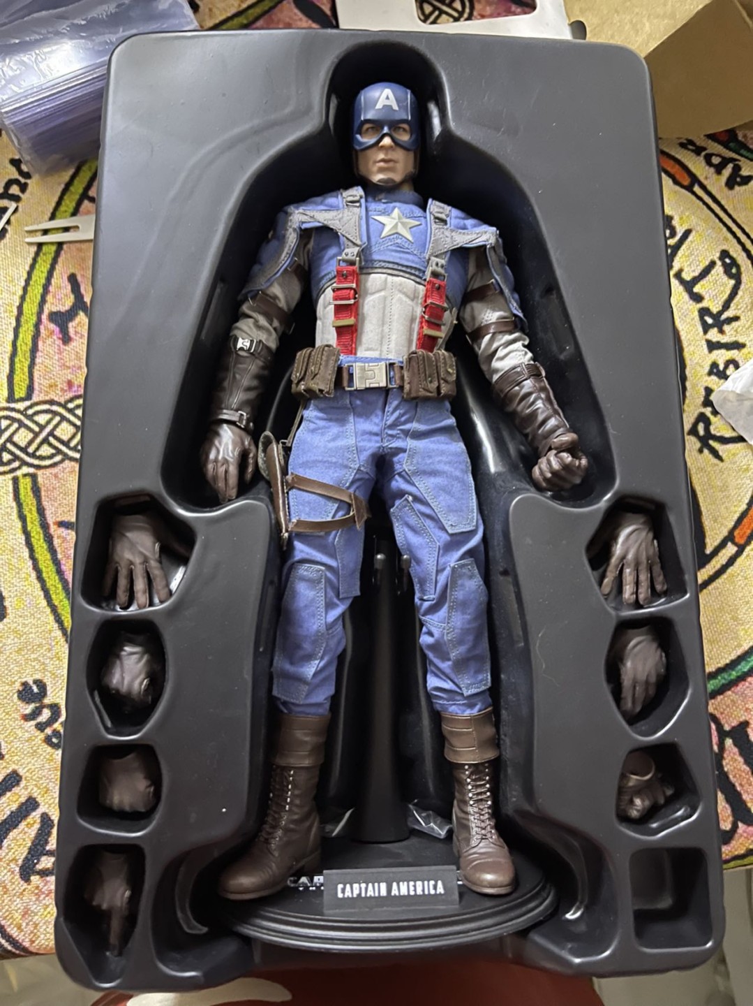 零元拍：hottoys美队1.0 MMS156 成色见描述