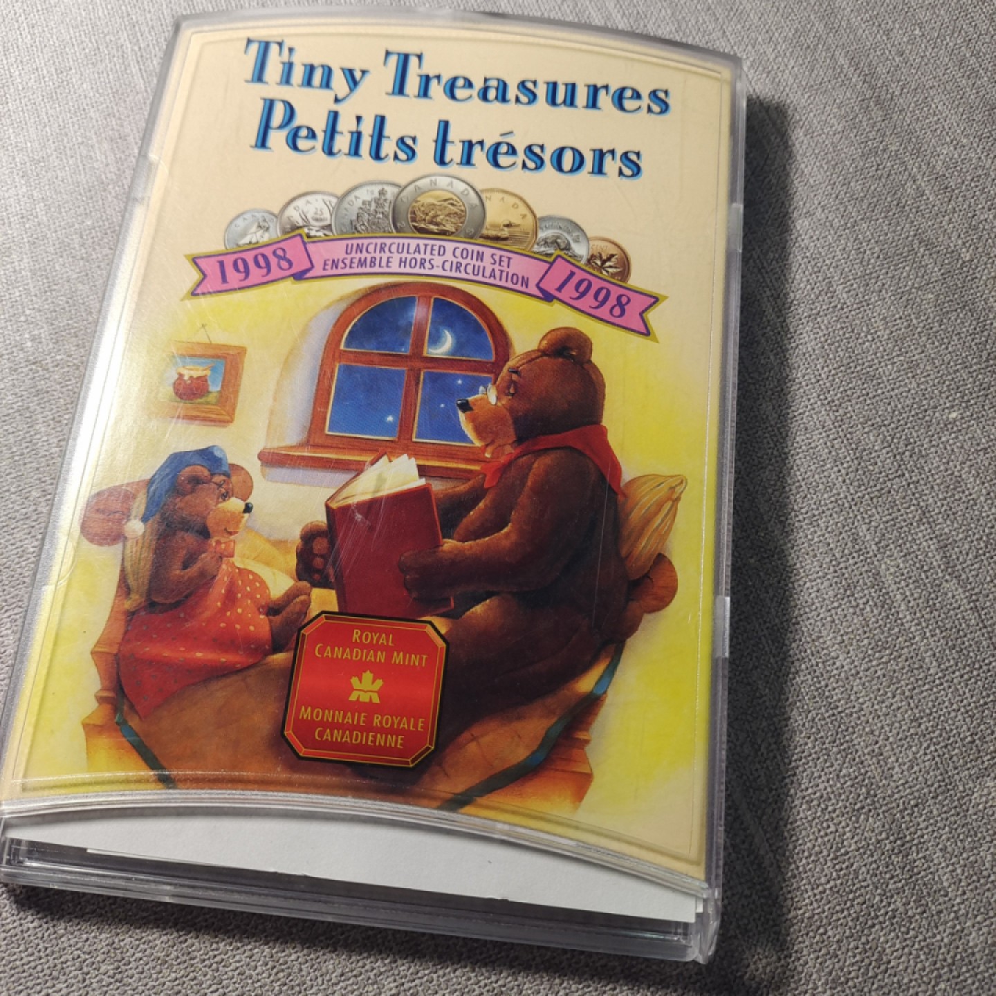 【丑猫0612】今晚7点整。【自动快拍】  98年加拿大7枚(法币官方套封)